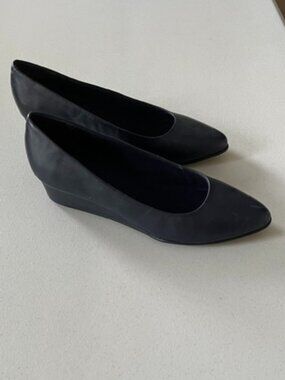 Leather Wedge Heels Navy 8.5 Wide